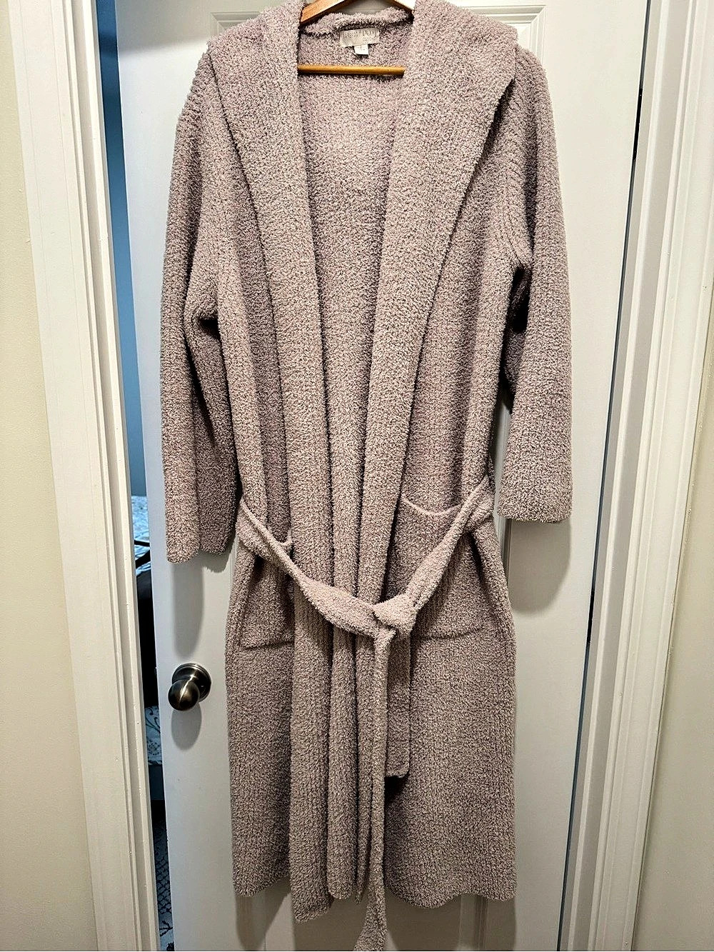 Barefoot Dreams CozyChic Ribbed Hooded Robe Pink